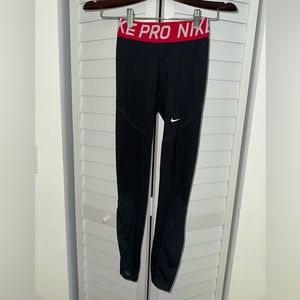 NIKE Pro Legging